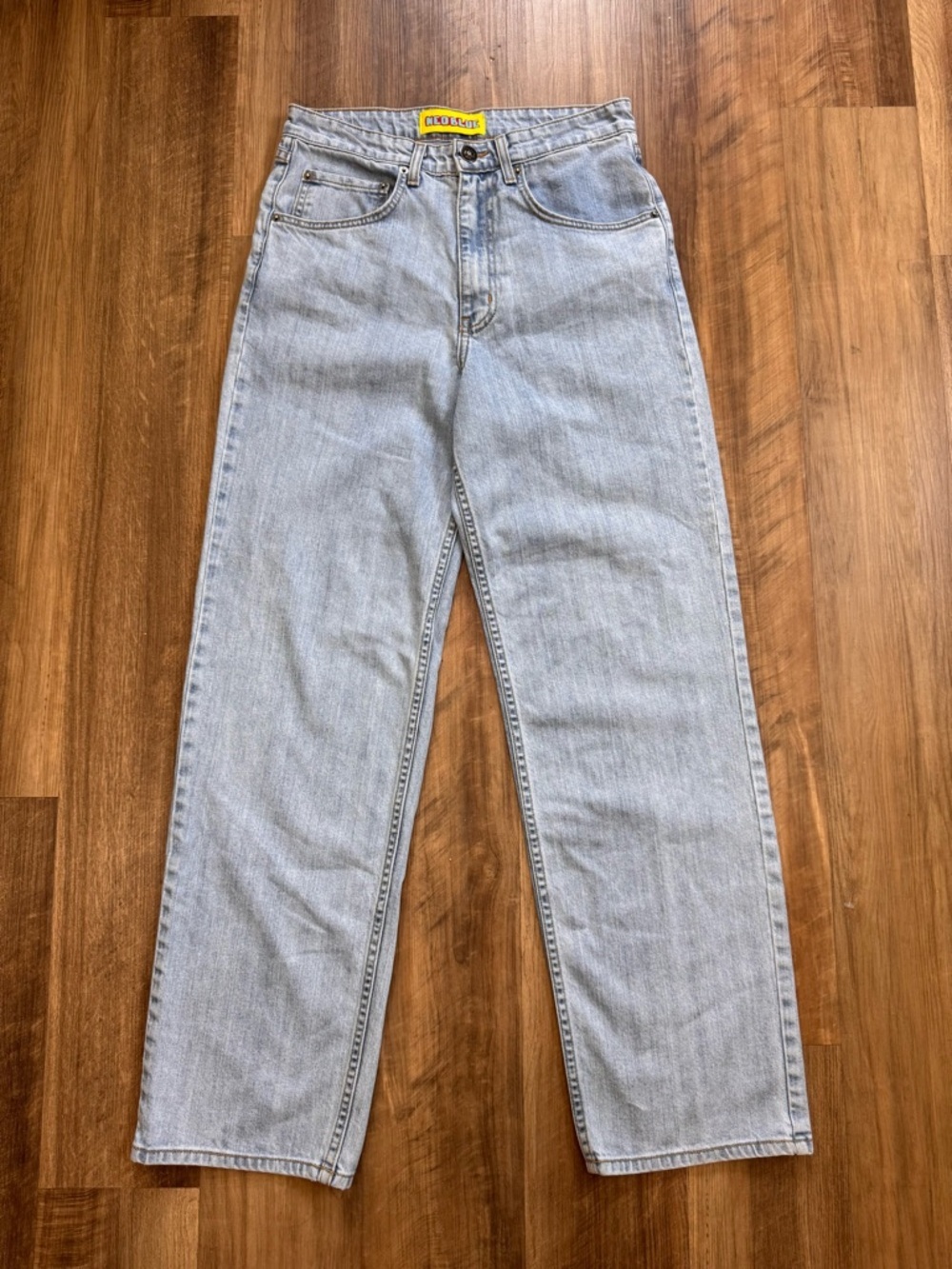 NEO BLUE Light Wash Women’s High-Rise Skater Straight Leg Jeans, size 28